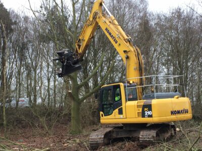 Tree clearance 16 inch on 21t Excavator